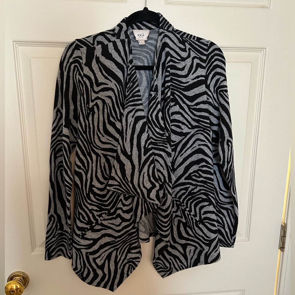 Sweater - Picture 2 of 2